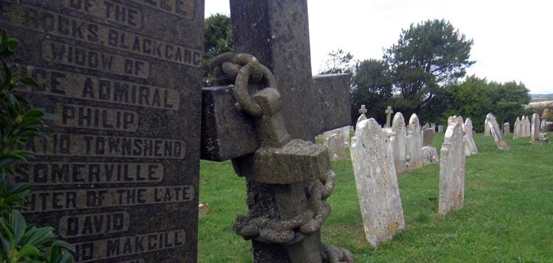 Image of gravestones in St Andrew's Church graveyard, Chale