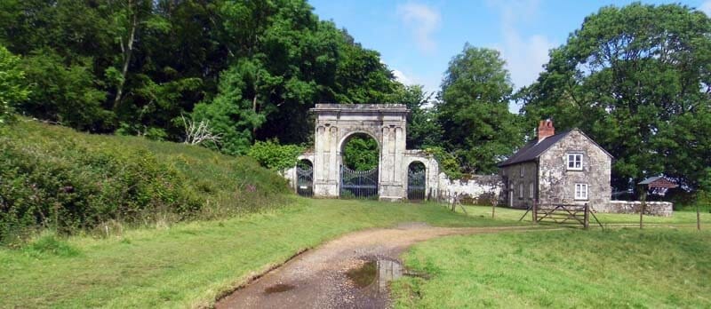 Photo image of the haunted Freemantle Gate and gatekeeper's cottage.