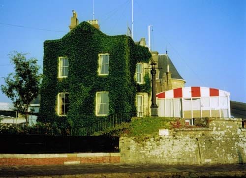 Photo image of Royal Yacht Squadron Cowes.