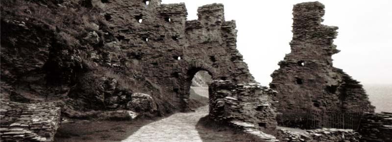 Photo image of Tintagel Castle, Cornwall